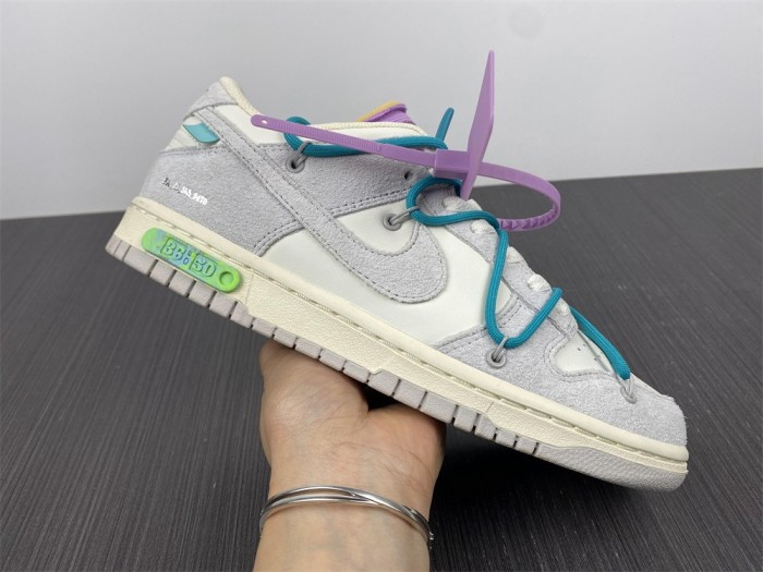 O*ff-W*hite x Nike Dunk Low