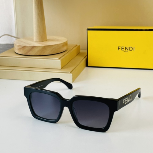 F*endi Glasses Top