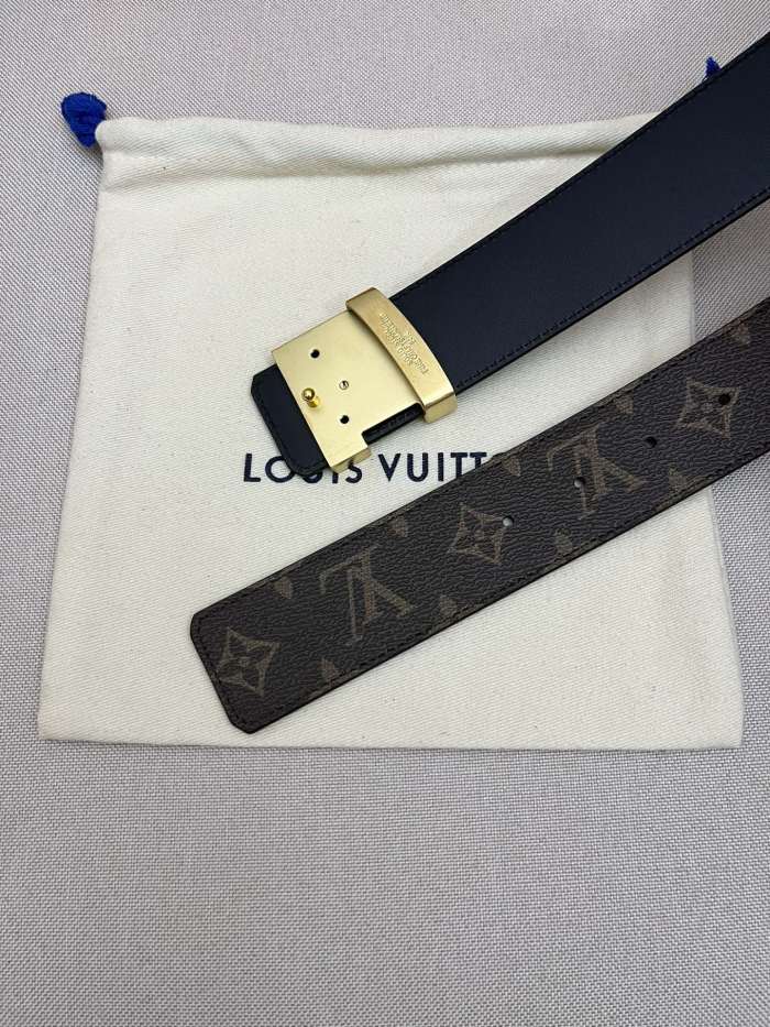 L*ouis V*uitton Belts Top Quality710