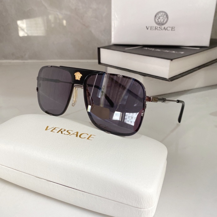V*ersace Glasses Top