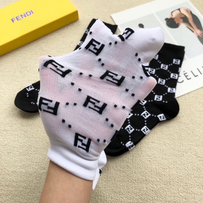 Socks 4pairs