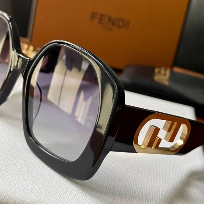 F*endi Glasses Top