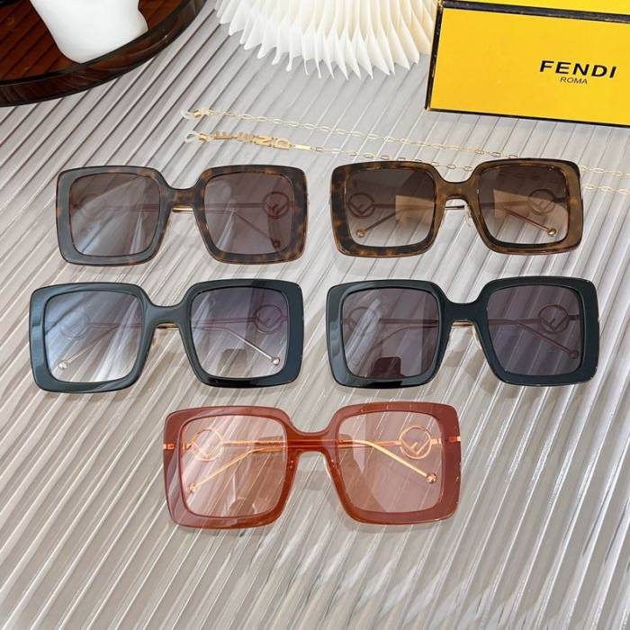 F*endi Glasses Top