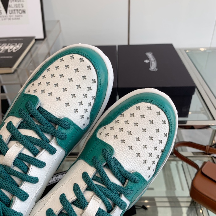 Women C*hrome H*earts Top Sneaker