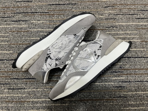 Men Women 𝑉*𝐴𝐿𝐸𝑁𝑇𝐼𝑁𝑂 Top Sneakers