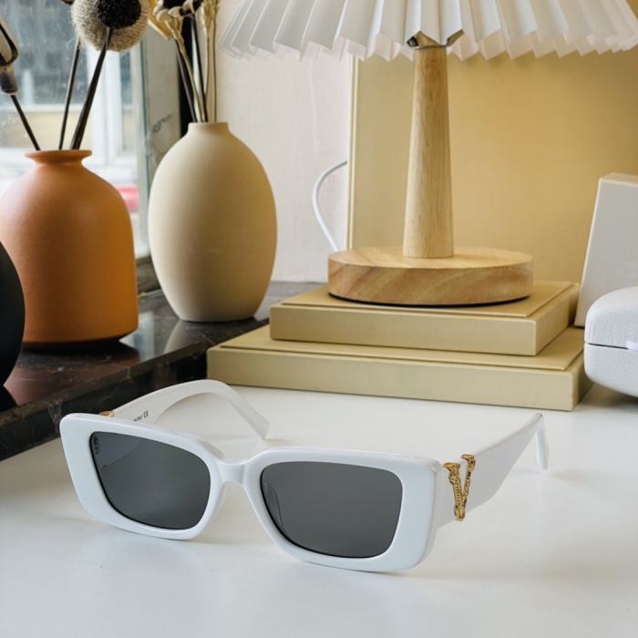 V*ersace Glasses Top