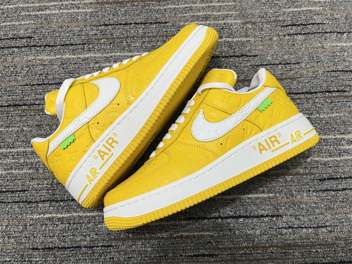 O*ff-W*hite x Nike Air Force 1 x L*V Low