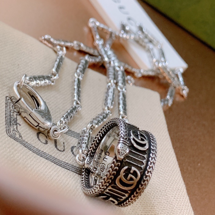 Necklace012