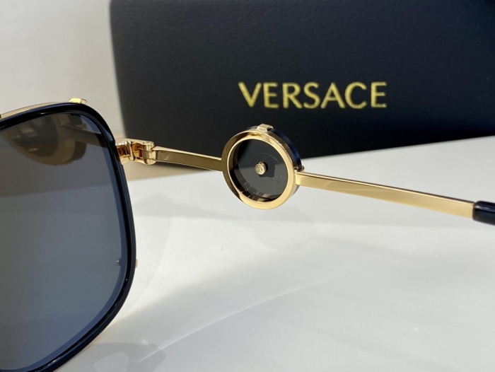 V*ersace Glasses Top