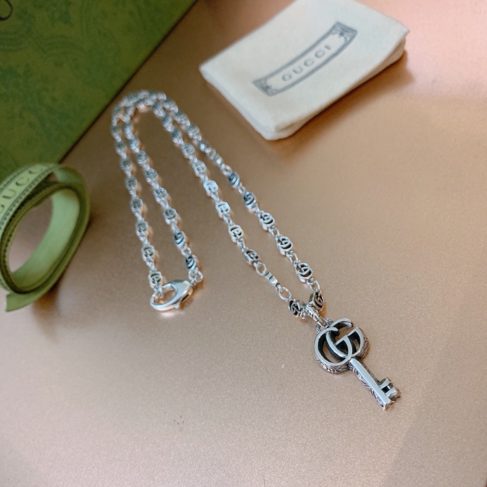 Necklace004