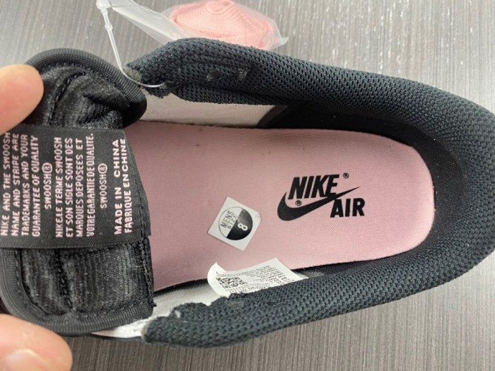 Air Jordan 1 Low