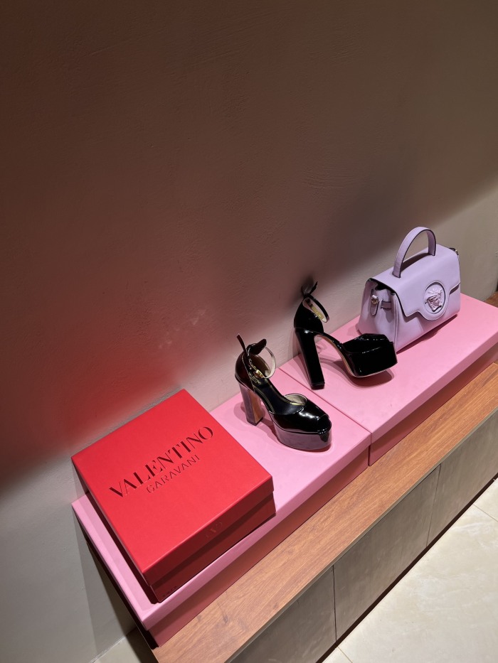 Women V*alentino Top Sandals