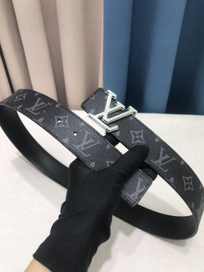 L*ouis V*uitton Belts Top Quality811