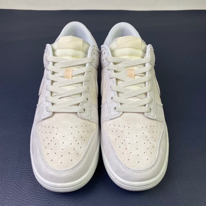 Nike SB Dunk Low DD8338-001