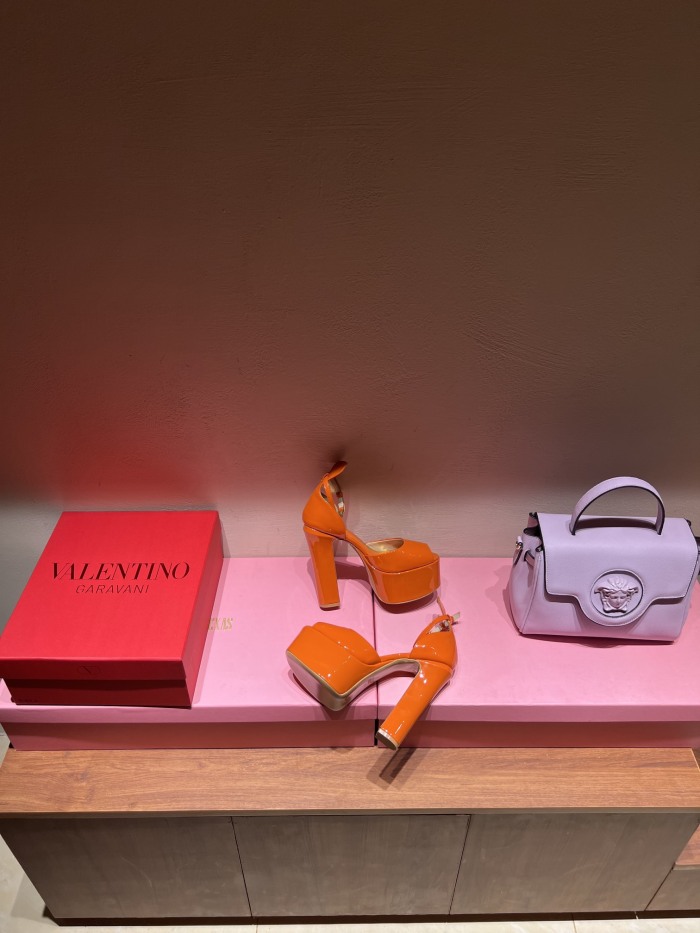 Women V*alentino Top Sandals