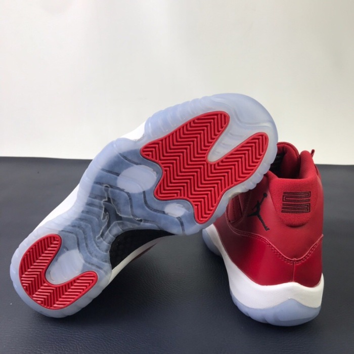 Air Jordan 11 378037-623