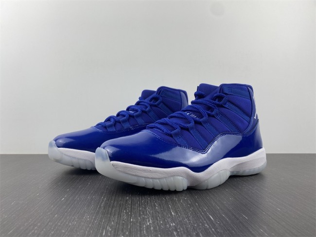 Air Jordan 11