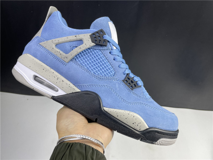 Air Jordan 4 SE “University Blue” CT8527-400