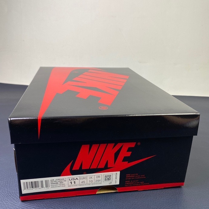 Air Jordan 1 High OG “Bred Patent” 555088-063