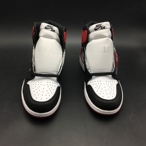 Air Jordan 1 Black Toe 555088-125