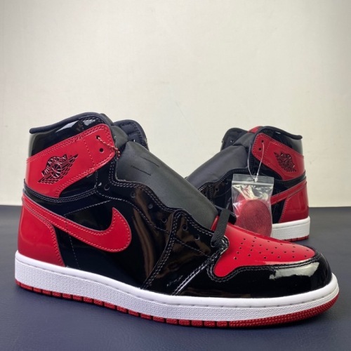 Air Jordan 1 High OG “Bred Patent” 555088-063