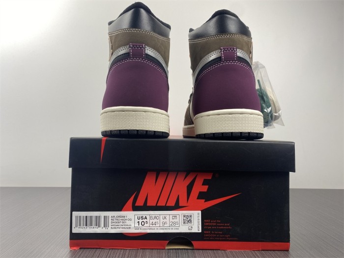 Air Jordan 1 High OG “Hand Crafted” DH3097-001