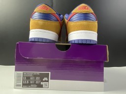 Nike SB Dunk Low