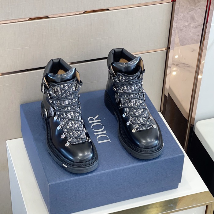 Men C*hristian D*ior Boot