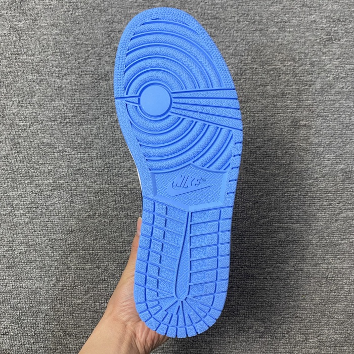 Air Jordan 1 High OG University Blue 555088-134