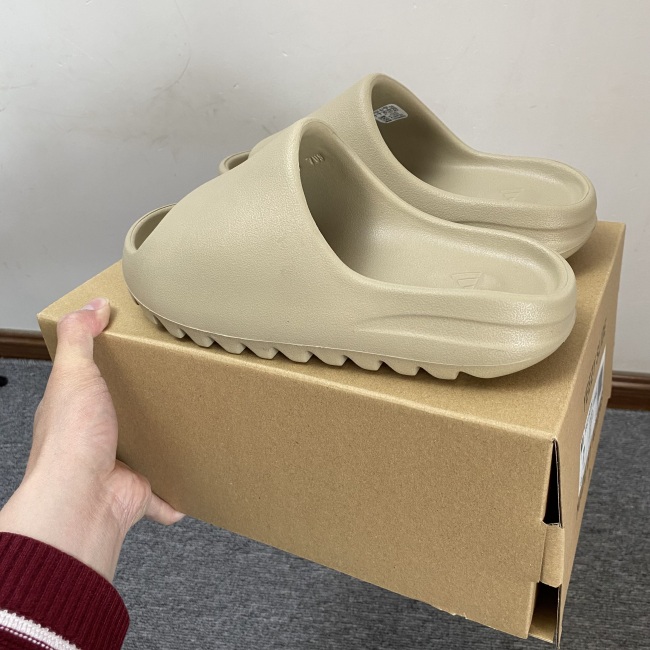 Yeezy Slide Pure GW1934