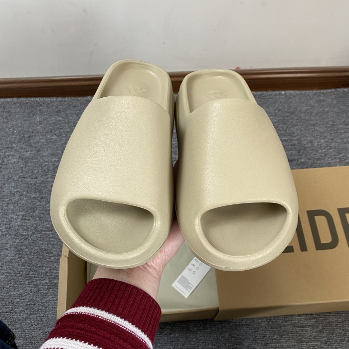 Yeezy Slide Pure GW1934