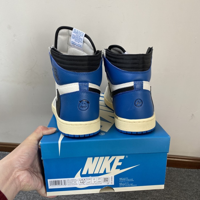 Air Jordan 1 Travis Scott DH3227-105