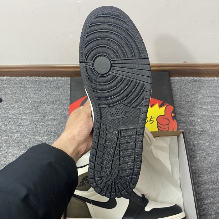 Air Jordan 1 High OG Dark Mocha 555088-105