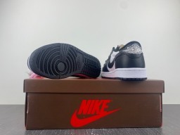 Travis Scott x Air Jordan 1 Low OG