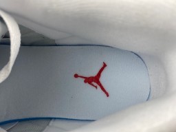 Air Jordan 3 WMNS“Lucky Green” CK9246-136