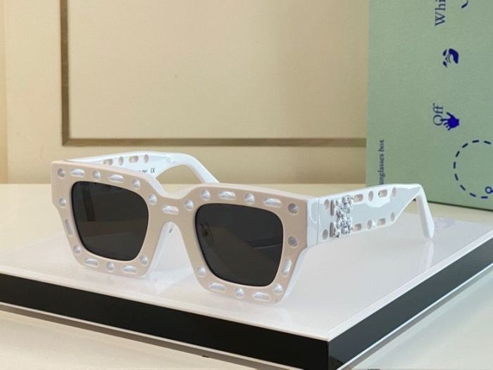 Top Quality O*ff W*hite Glasses