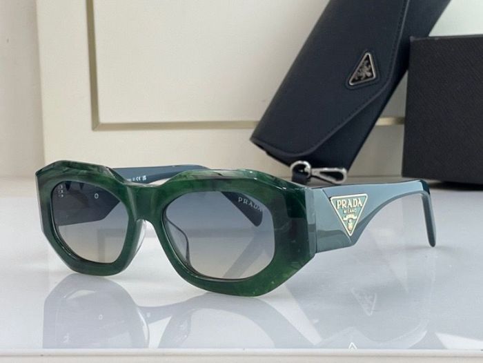 Top Quality  P*rada Glasses