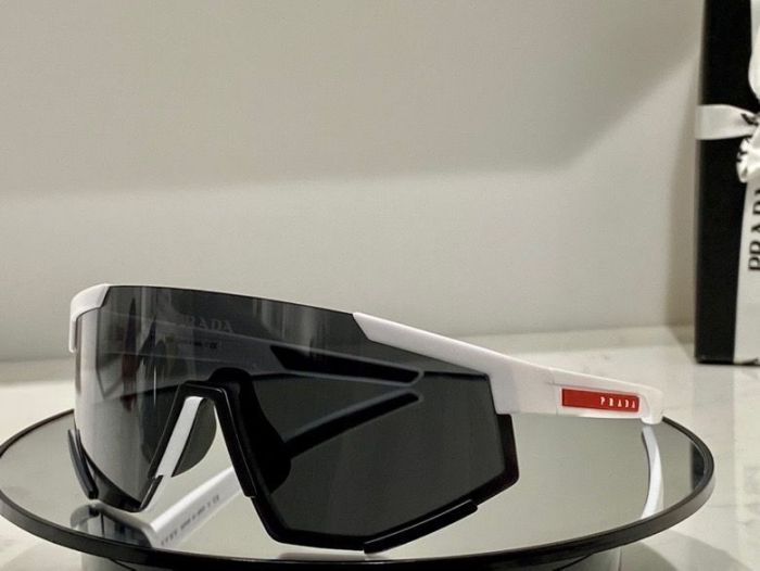 Top Quality  P*rada Glasses