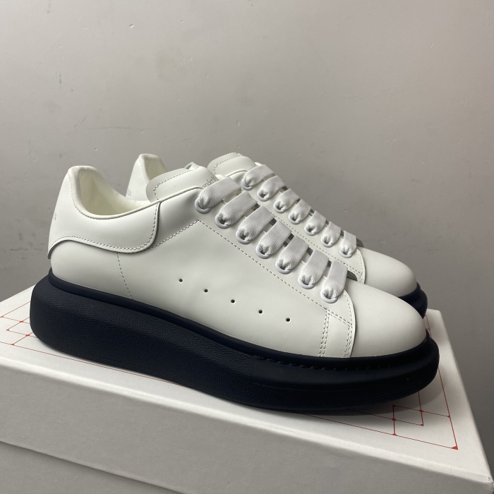 A*exander M*queen Sneaker