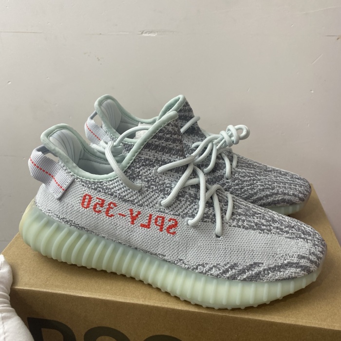 Yeezy  Boost 350 V2 B37571