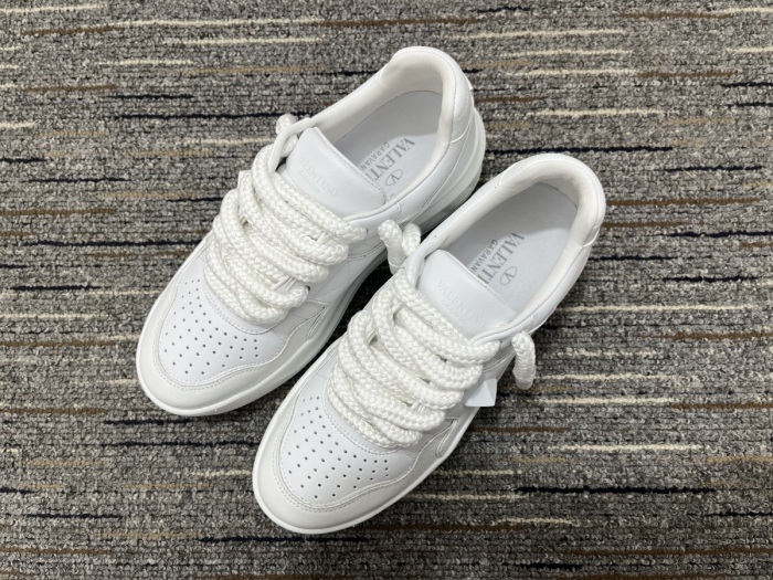 Men Women 𝑉*𝐴𝐿𝐸𝑁𝑇𝐼𝑁𝑂 Top Sneakers