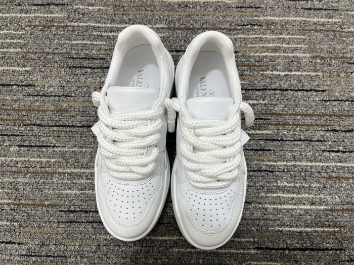 Men Women 𝑉*𝐴𝐿𝐸𝑁𝑇𝐼𝑁𝑂 Top Sneakers