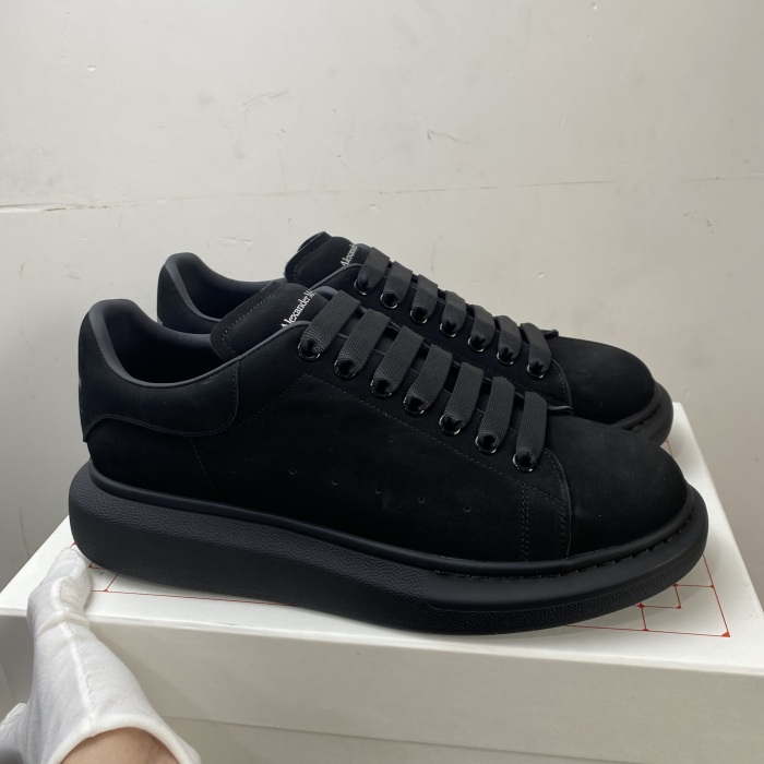 A*exander M*queen Sneaker