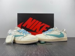 Travis Scott x Air Jordan 1 Low