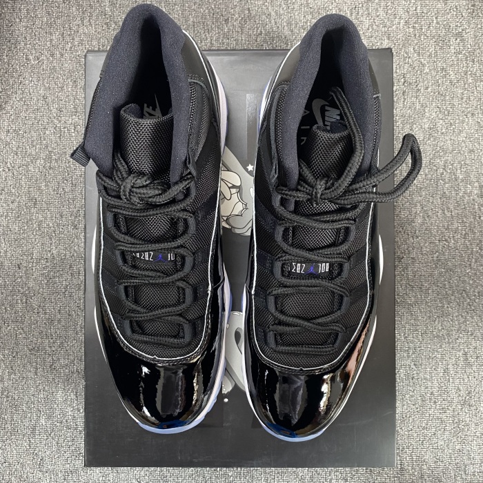 Air Jordan 11 “Space Jam”  378037 003