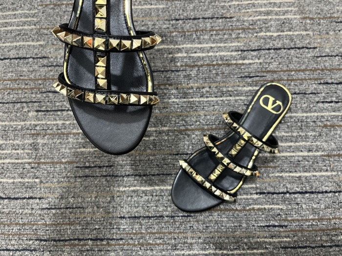 Women V*alentino Top Quality Sandals