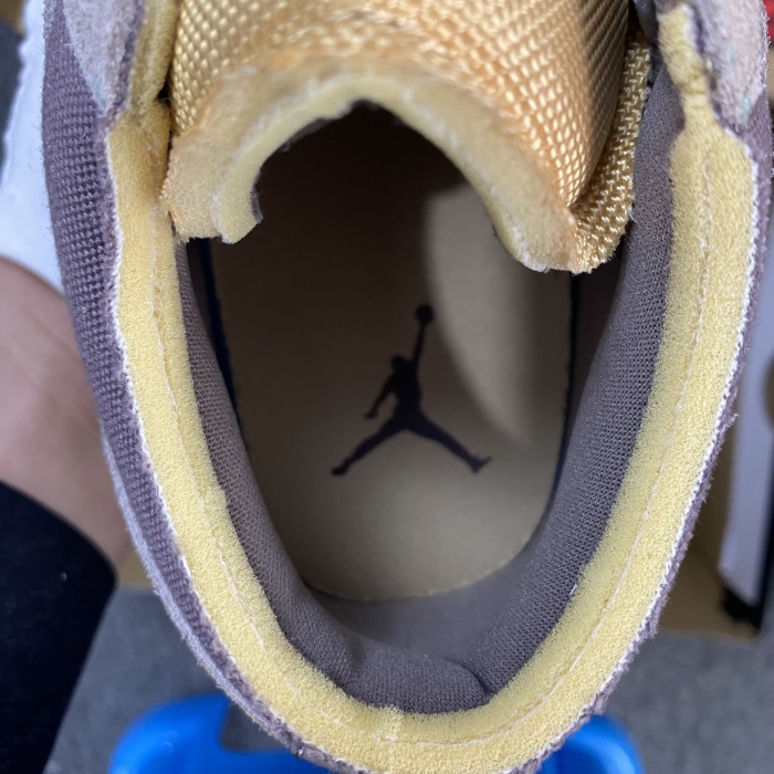 Air Jordan 1 Low SE Craft DN1635-200