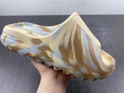 Yeezy Slide GW1932