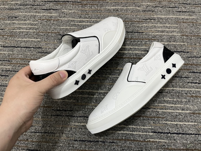 Men L*ouis V*uitton Top Sneakers