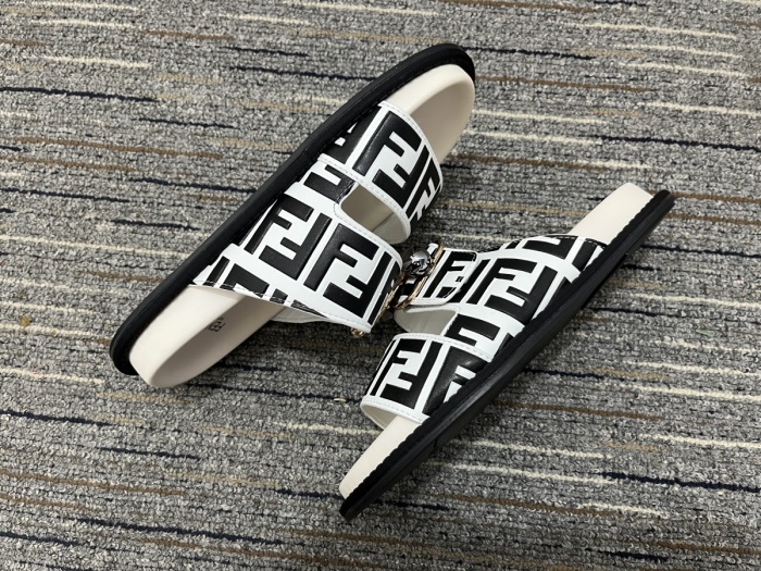 F*endi Top Sandals